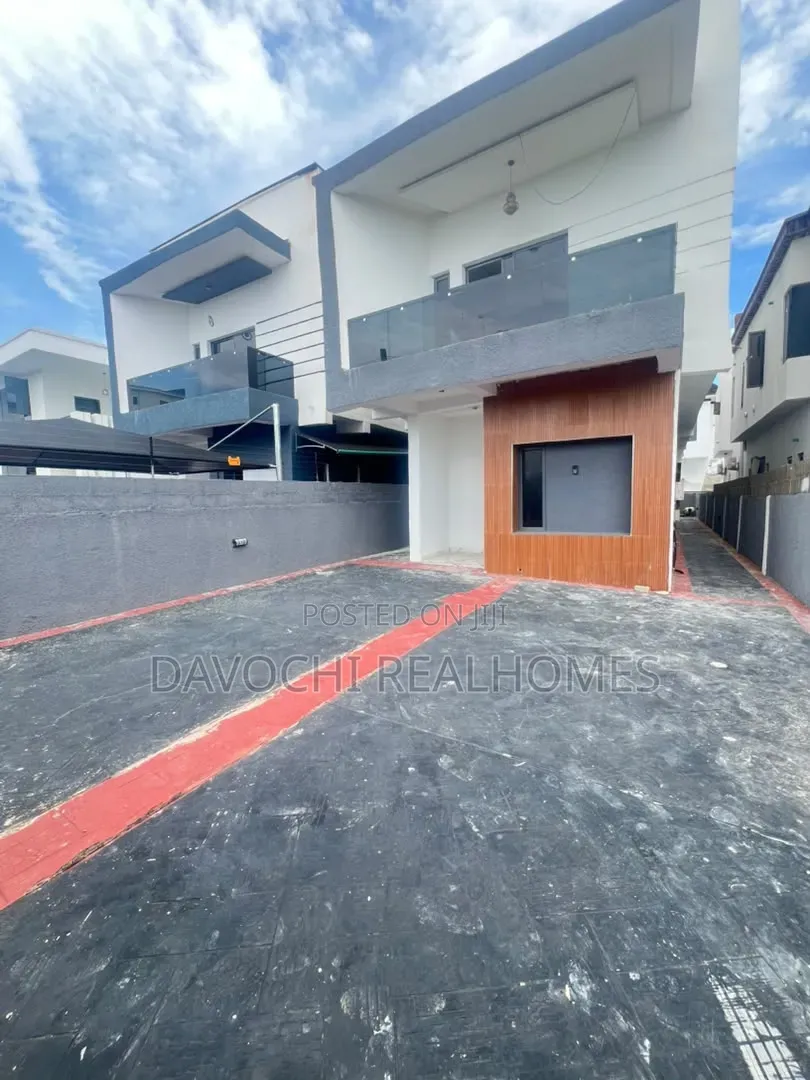 4bdrm Duplex in Sangotedo for sale in Sangotedo