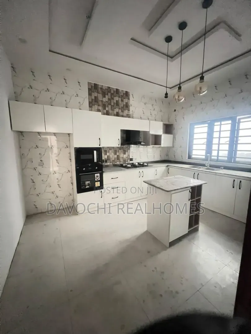 4bdrm Duplex in Sangotedo for sale in Sangotedo