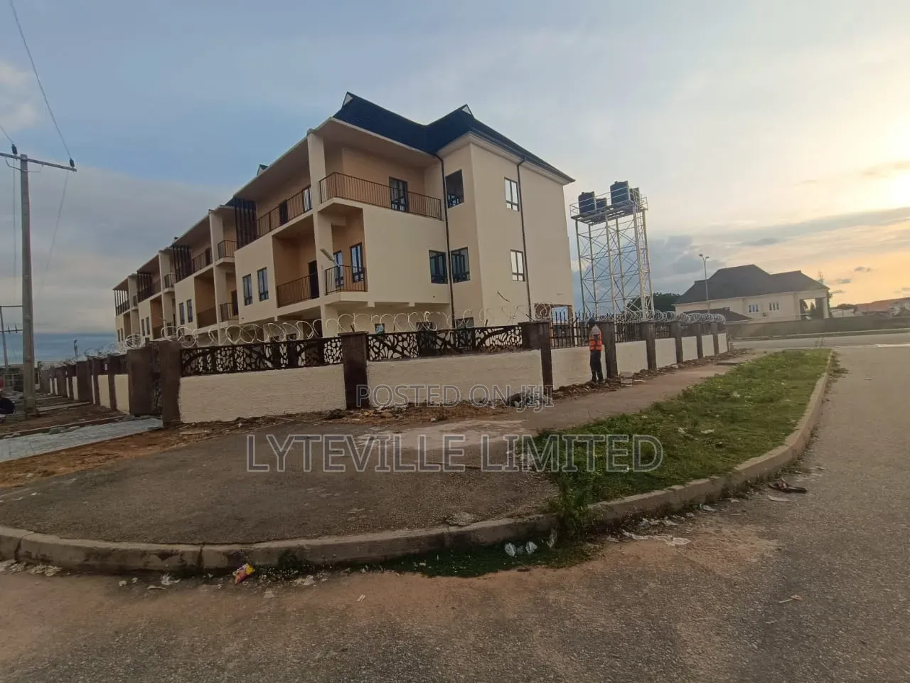 4bdrm Duplex in Idu for rent in Idu