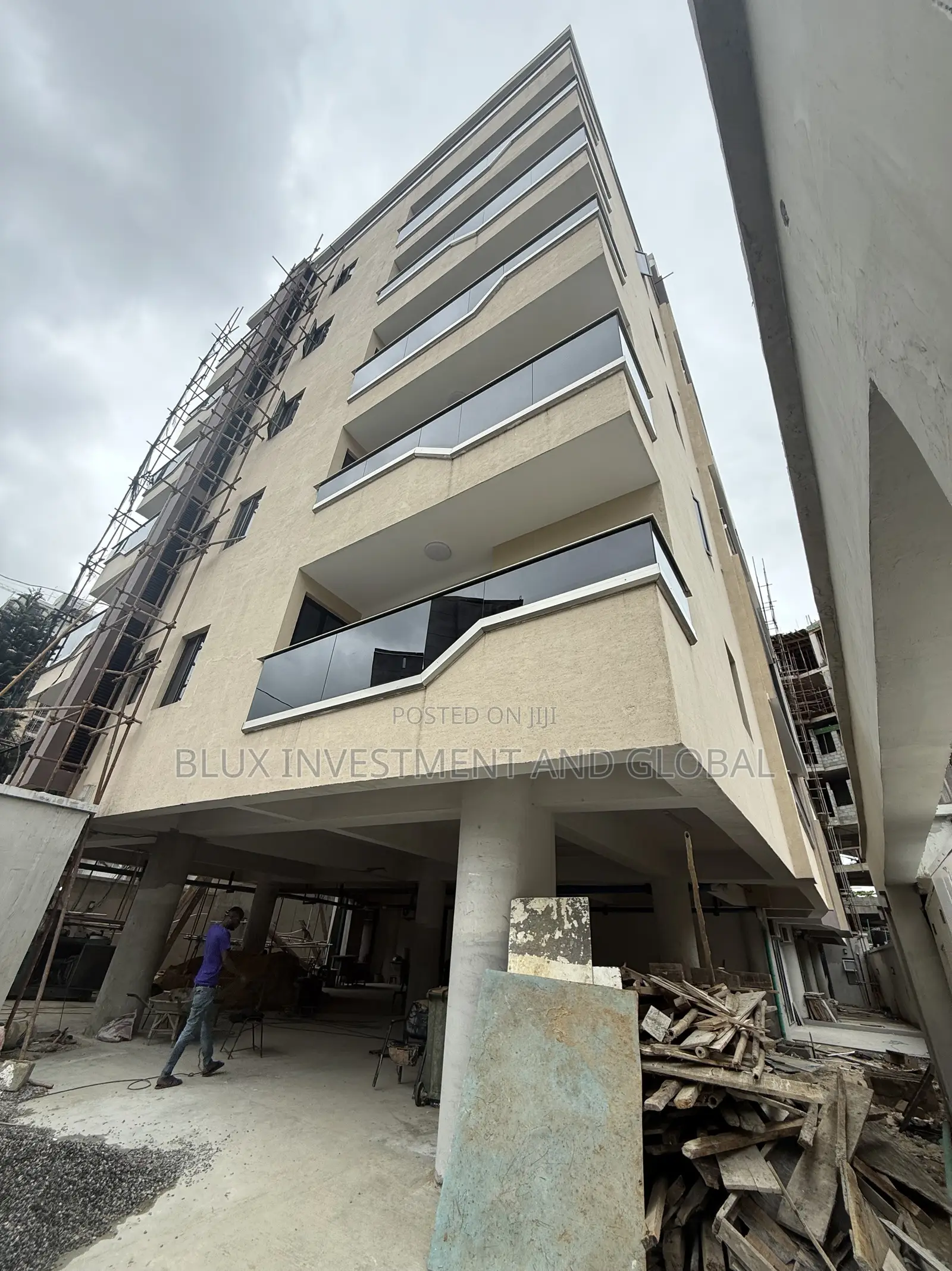 3bdrm Apartment in Ikoyi, Gerard Road for sale in Gerard Road