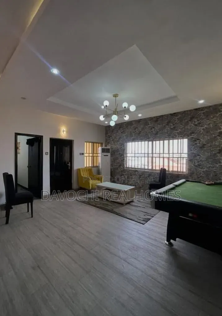 3bdrm Apartment in Lekki Phase 1 for rent in Lekki Phase 1