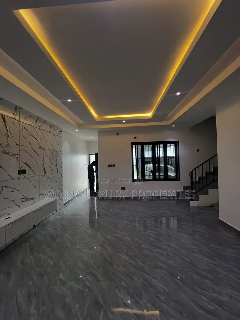 5bdrm Duplex in Wuye for rent in Wuye