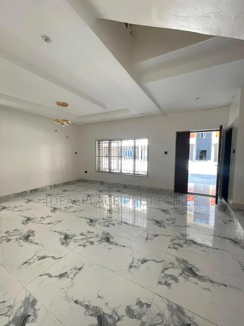3bdrm Townhouse / Terrace in Ikate for rent in Ikate