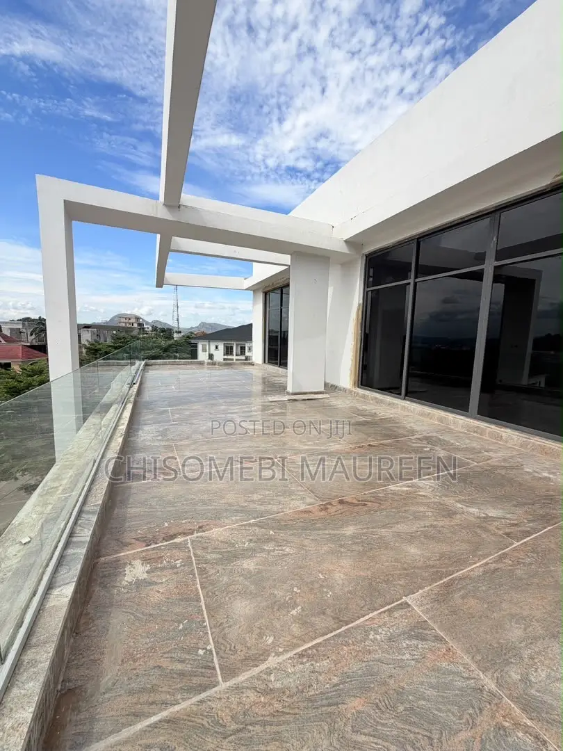 8bdrm Mansion in Asokoro for sale in Asokoro