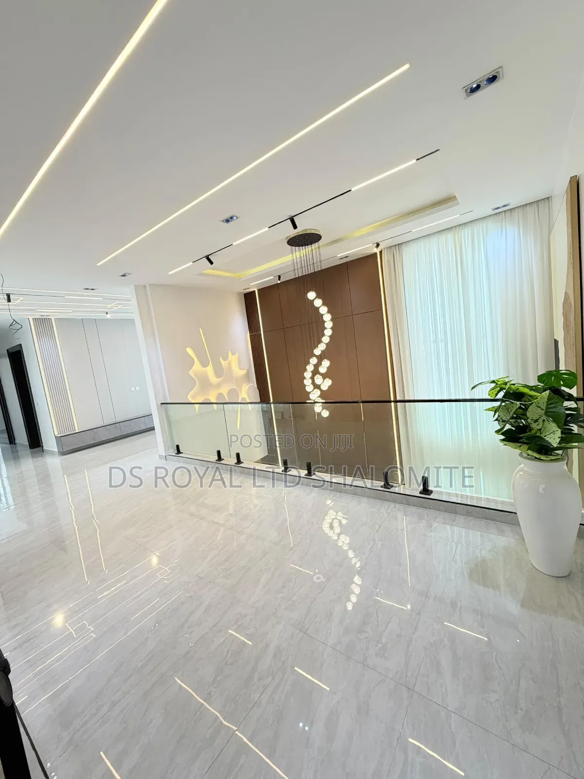 5bdrm Duplex in Osapa london for sale in Osapa london