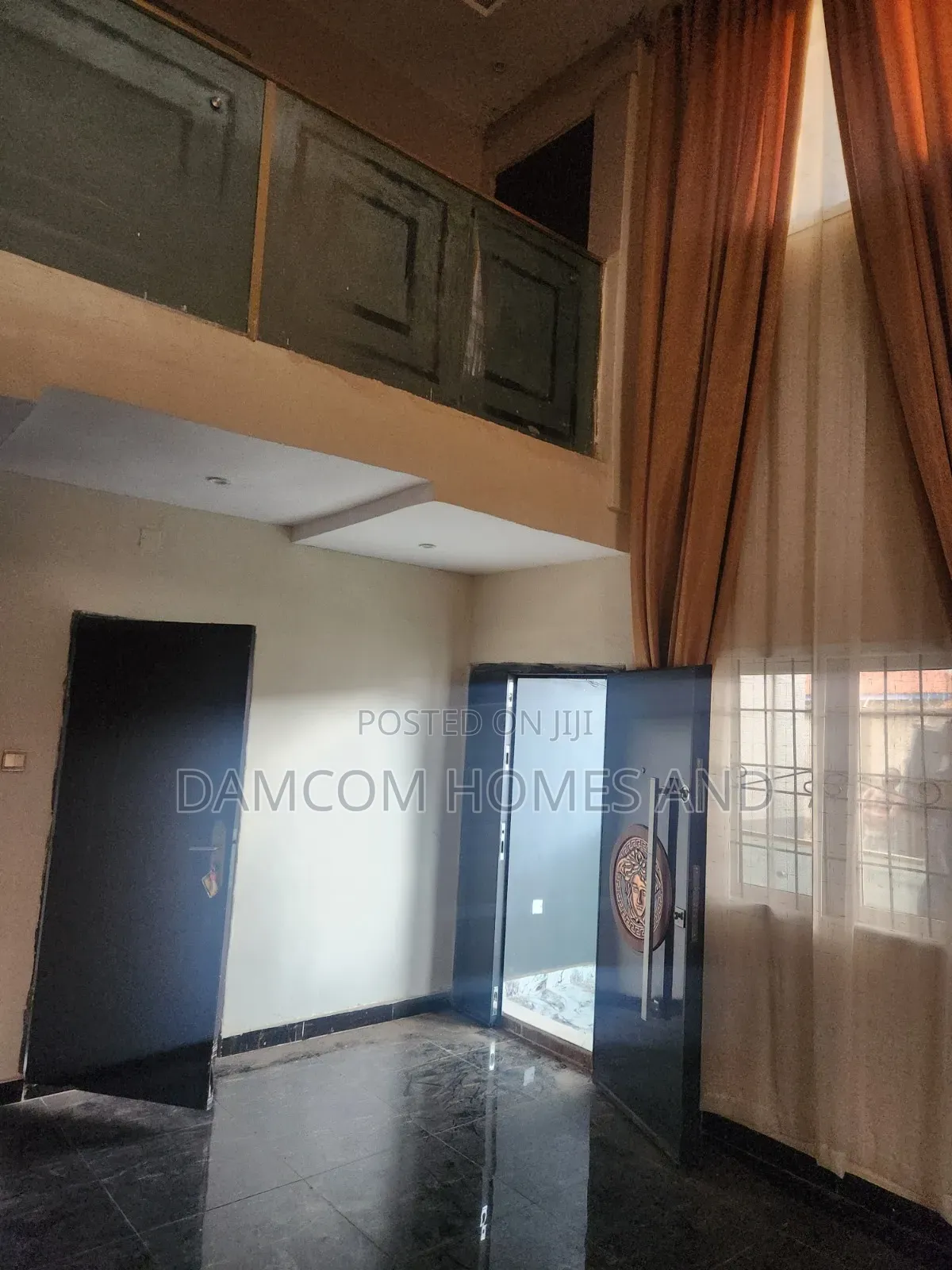 5bdrm Duplex in Idi Omo Barack Road, Ojoo for sale in Ojoo