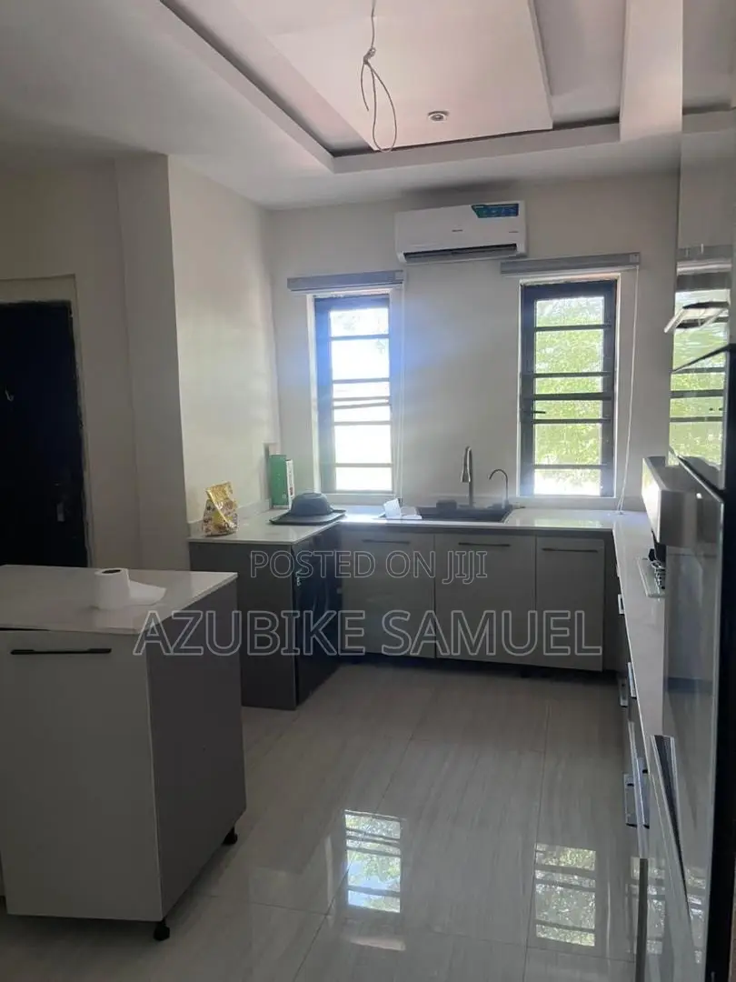 Furnished 3bdrm Apartment in Lekki Phase 1,Lagos for sale in Lekki Phase 1
