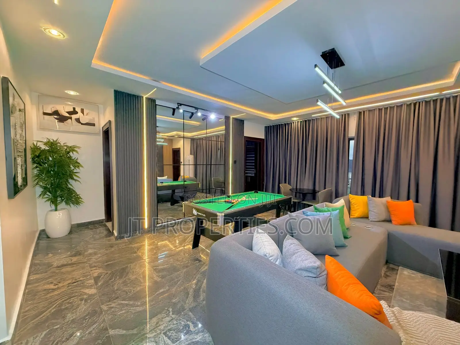 Beautifully Furnished 2 Bedroom Apartment With Snooker in FHA