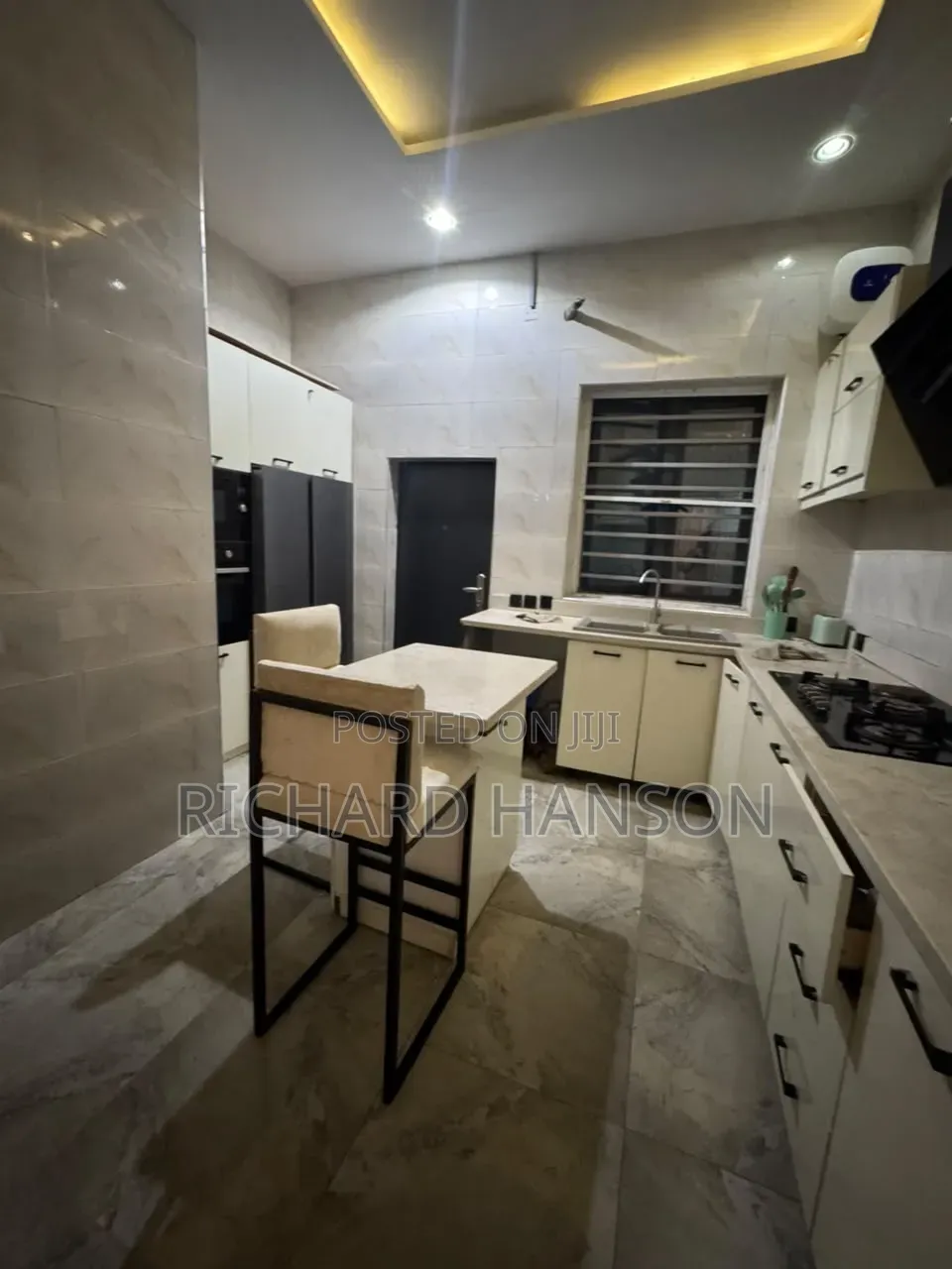1bdrm Shared Apartment in Orchid, Chevron for rent in Chevron