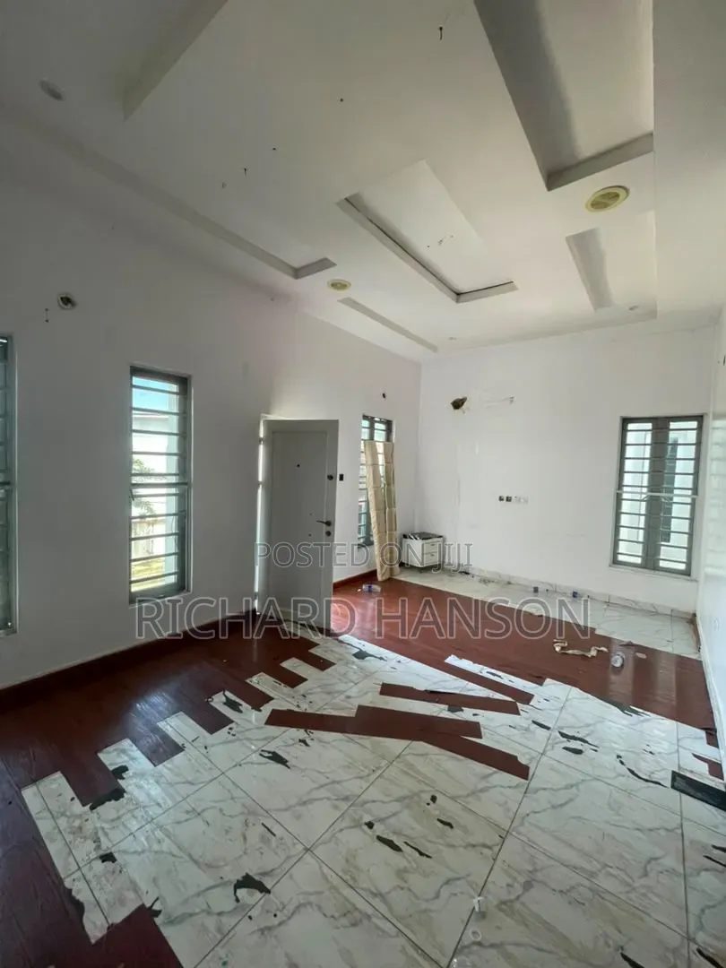Studio Apartment in Orchid, Chevron for rent in Chevron