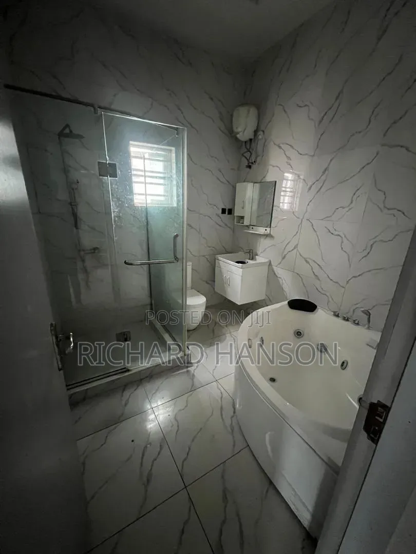 Studio Apartment in Orchid Lekki, Chevron for rent in Chevron