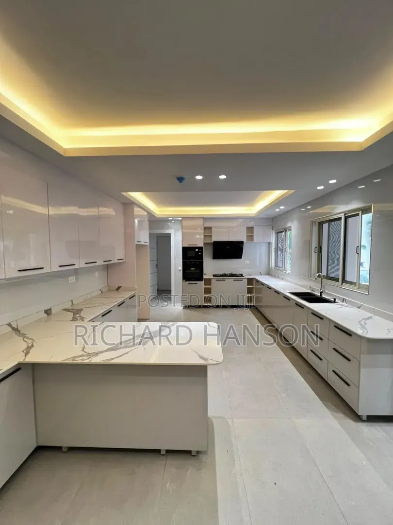 3bdrm Block of Flats in Ikoyi for sale in Old Ikoyi