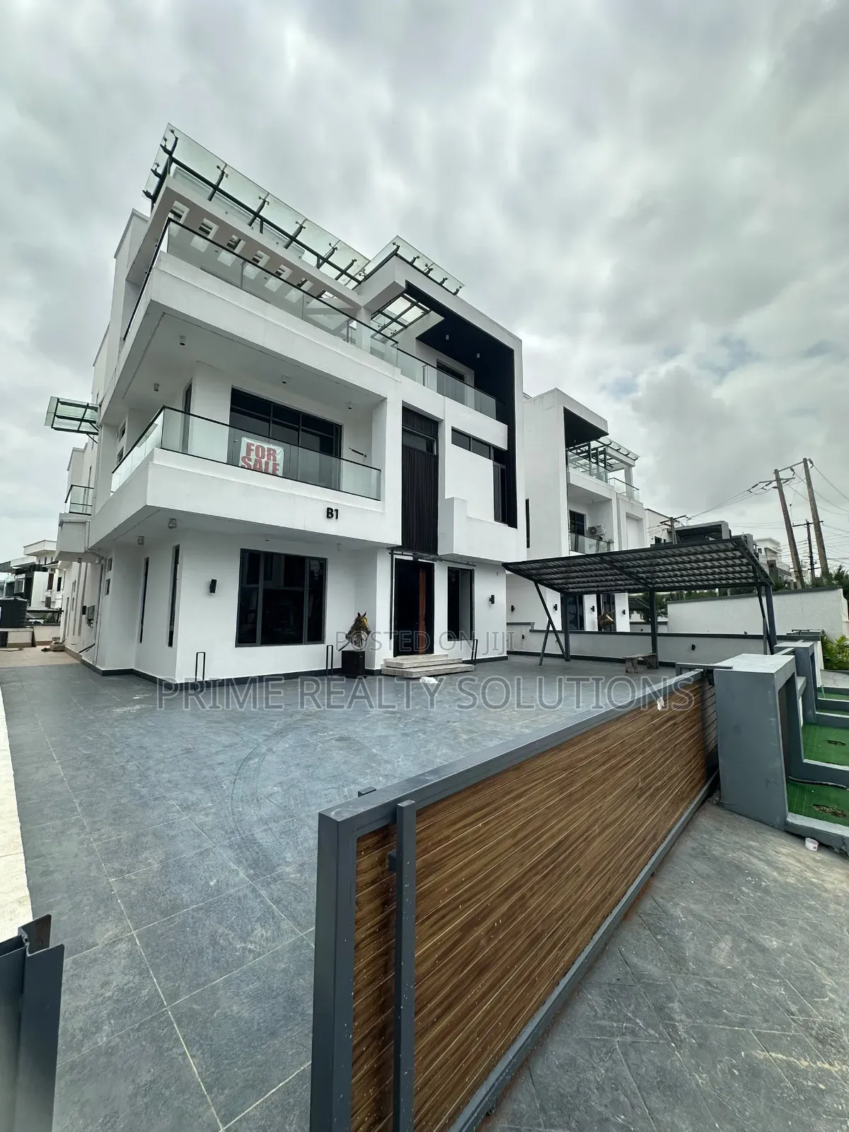 5bdrm Duplex in Lekki for sale in Lekki