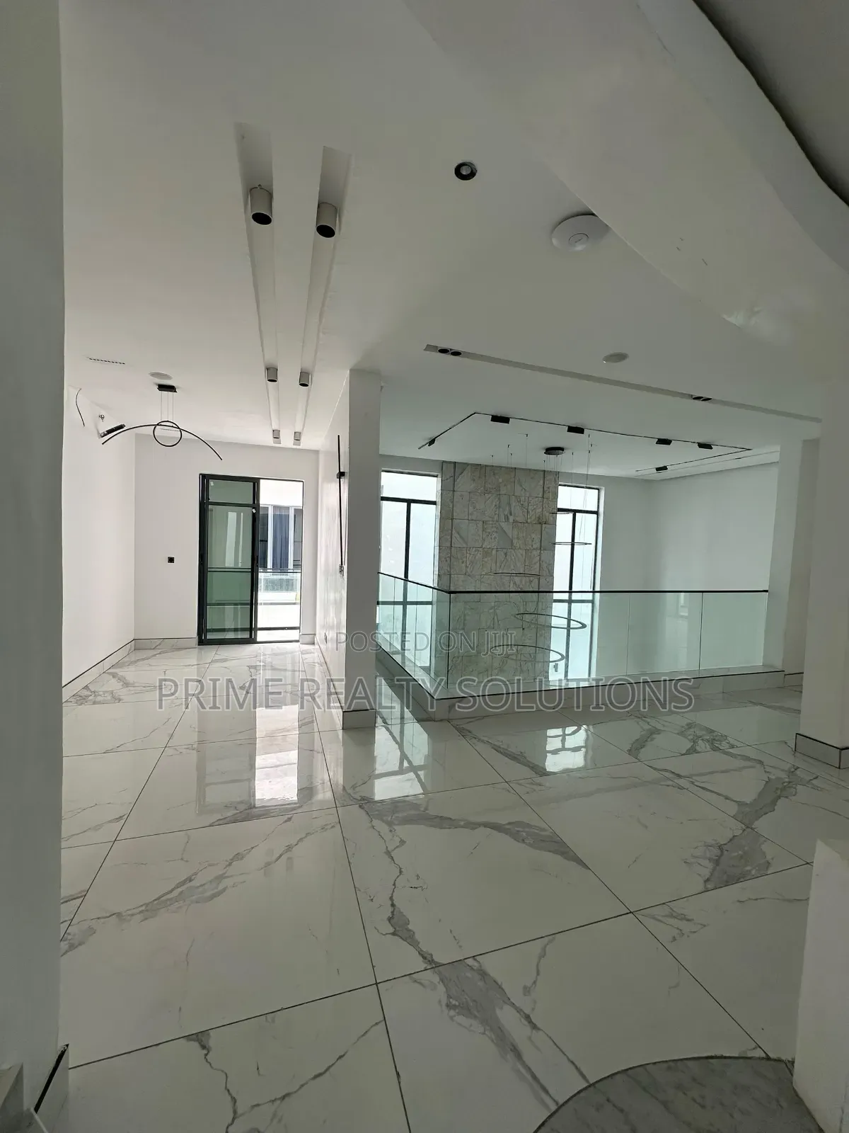 5bdrm Duplex in Lekki for sale in Lekki