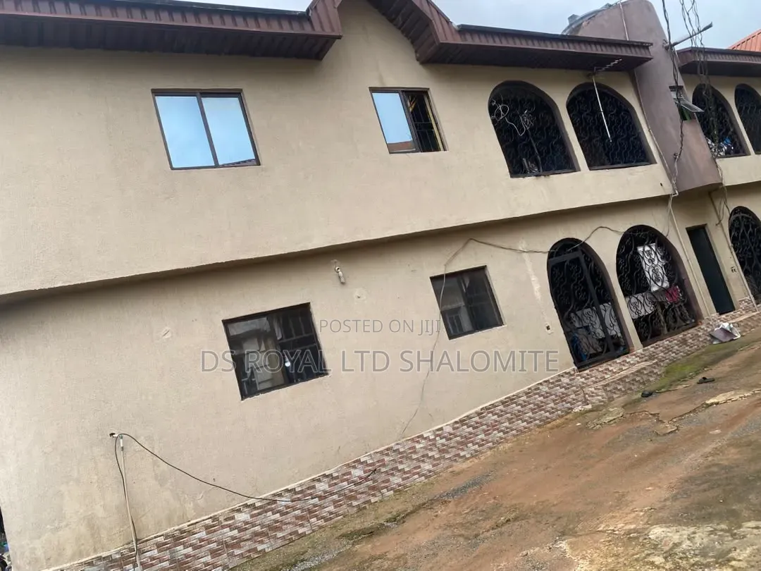 3bdrm Block of Flats in Benin City for sale in Benin City