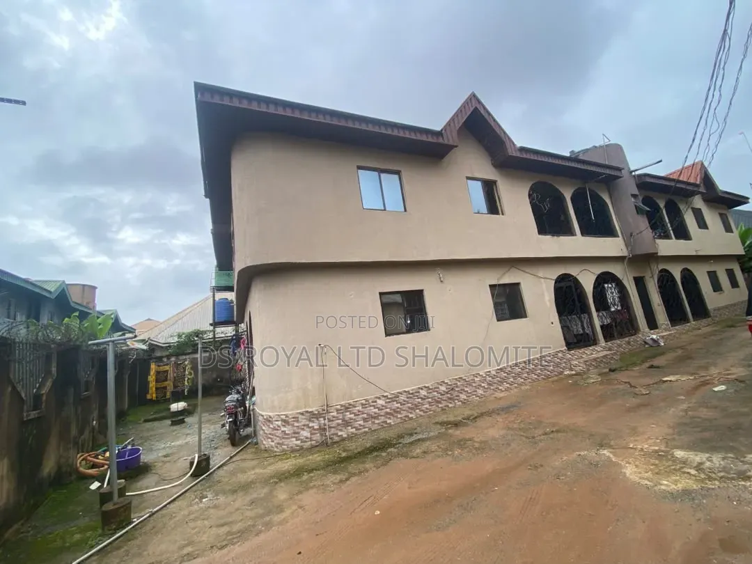 3bdrm Block of Flats in Benin City for sale in Benin City