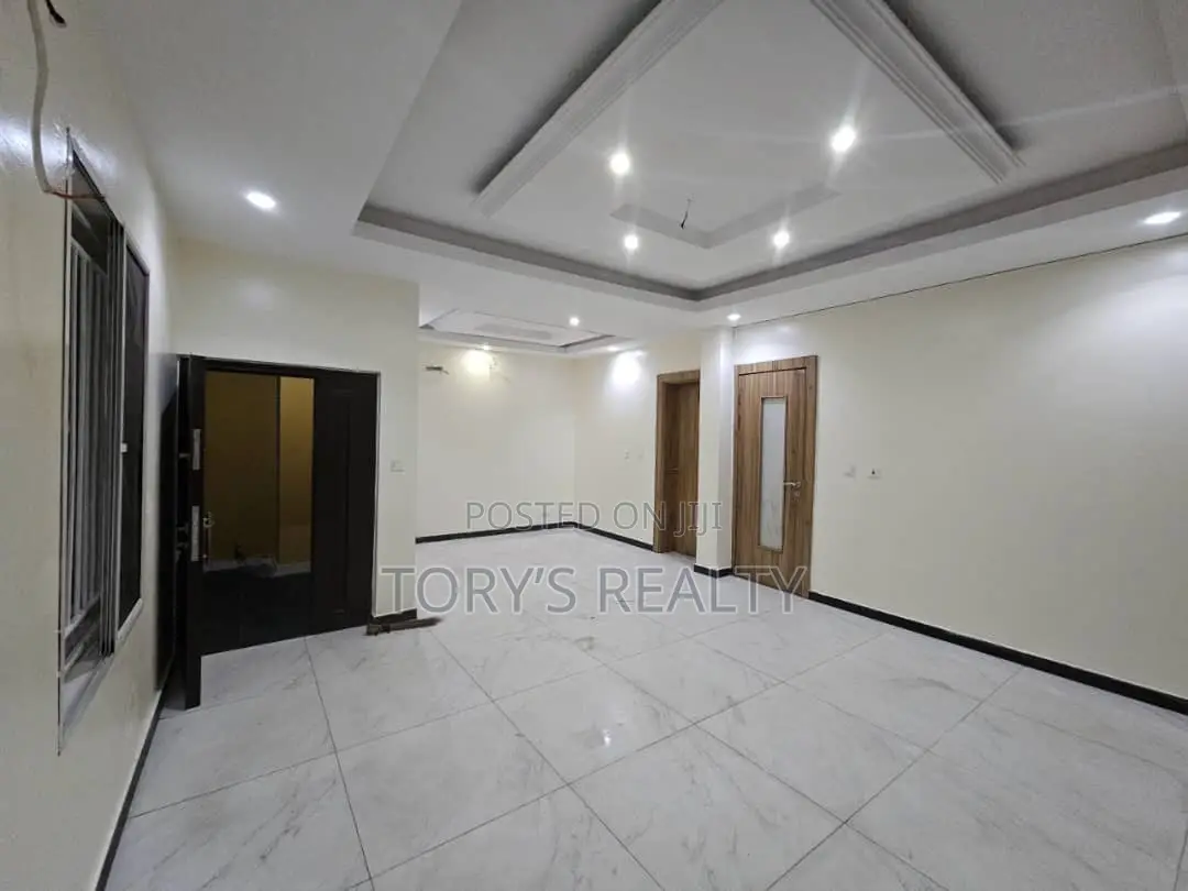 4bdrm Duplex in Ologolo for rent in Ologolo