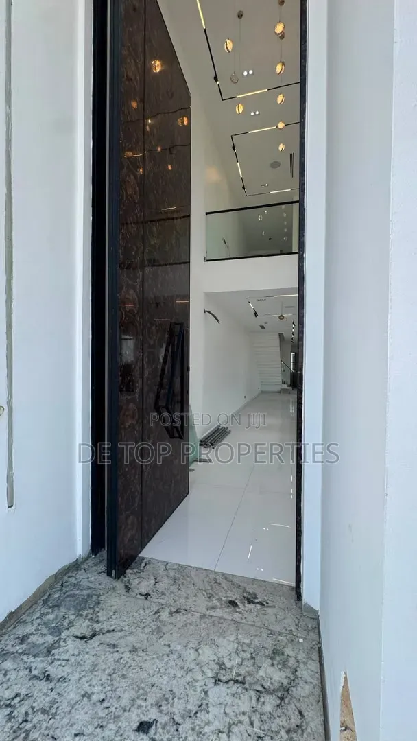 5bdrm Duplex in Ikate, Lekki Phase 1 for rent in Lekki Phase 1