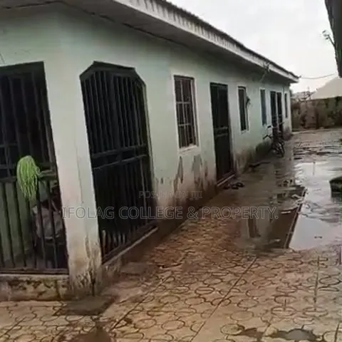4bdrm Block of Flats in Ado-Odo/Ota for sale in Ado-Odo/Ota