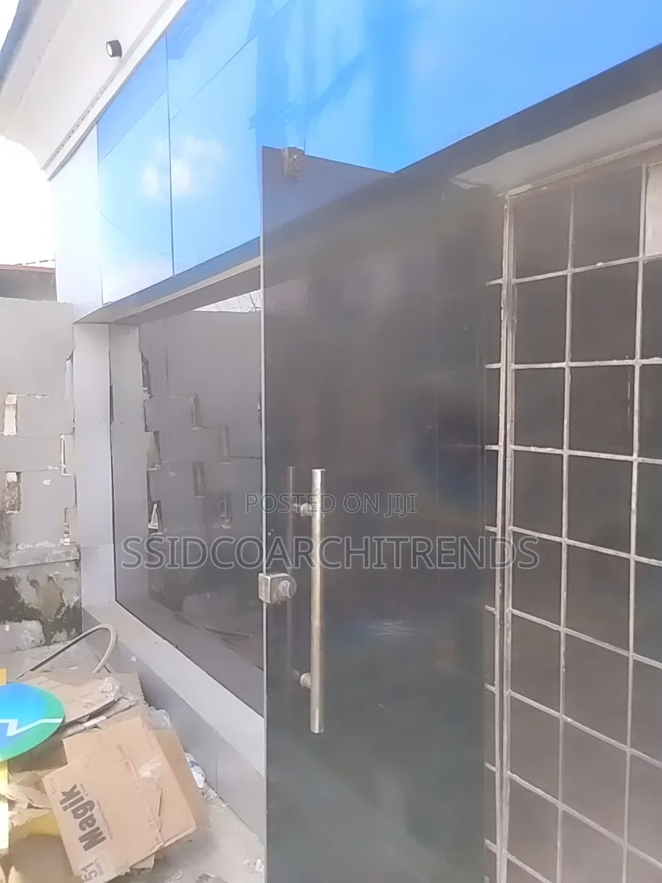 Neatly Used Shop/Office Space for Rent at Sangotedo 5m in Sangotedo
