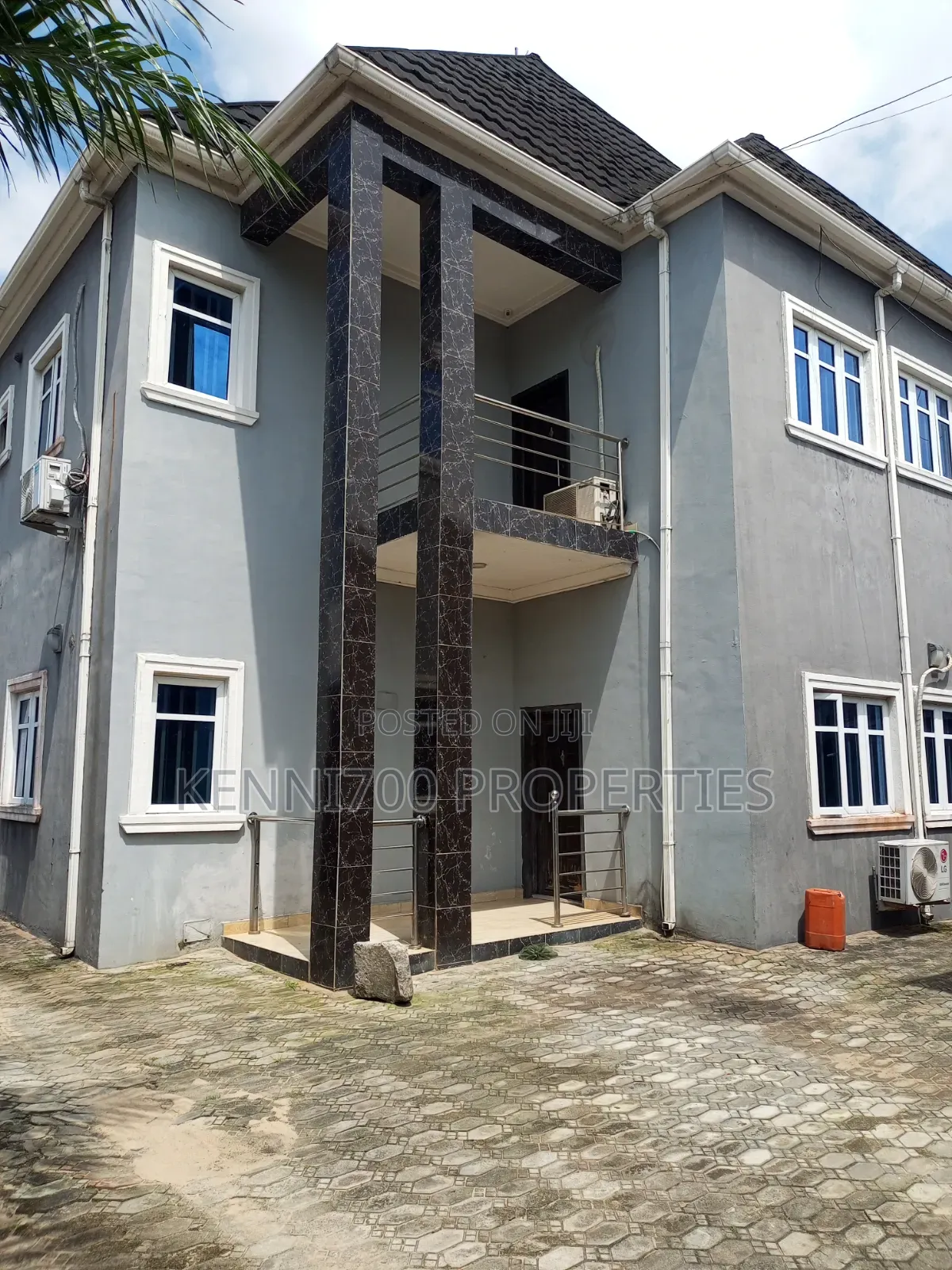 6bdrm Block of Flats in Sun View Estate, Sangotedo for sale in Sangotedo