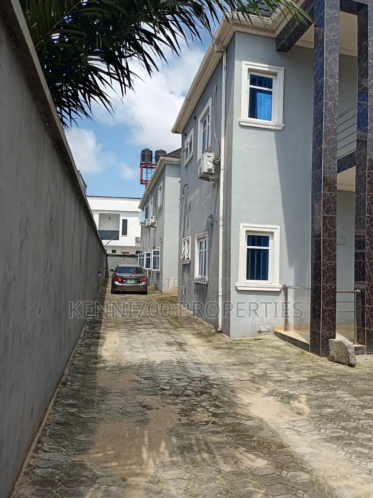 6bdrm Block of Flats in Sun View Estate, Sangotedo for sale in Sangotedo