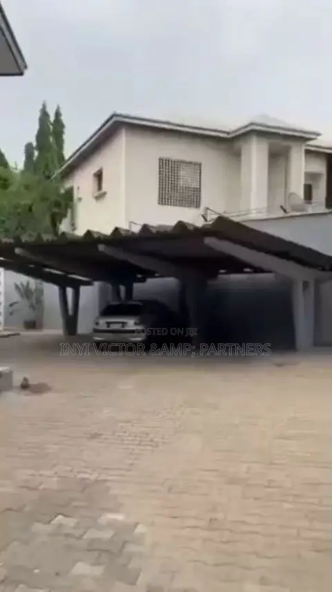 5bdrm Duplex in Maitama for sale in Maitama