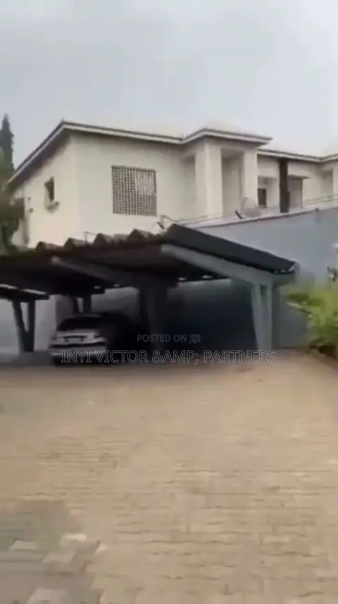 5bdrm Duplex in Maitama for sale in Maitama