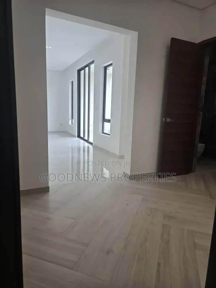 4bdrm Apartment in Ikoyi, Bourdillon for sale in Bourdillon