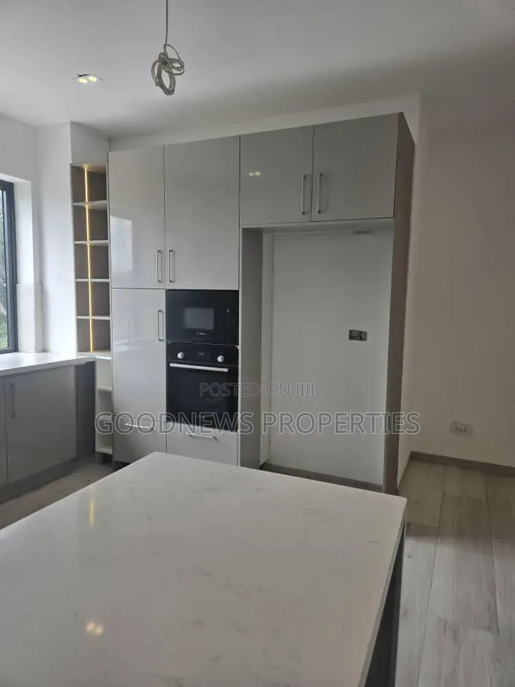 4bdrm Apartment in Ikoyi, Bourdillon for sale in Bourdillon
