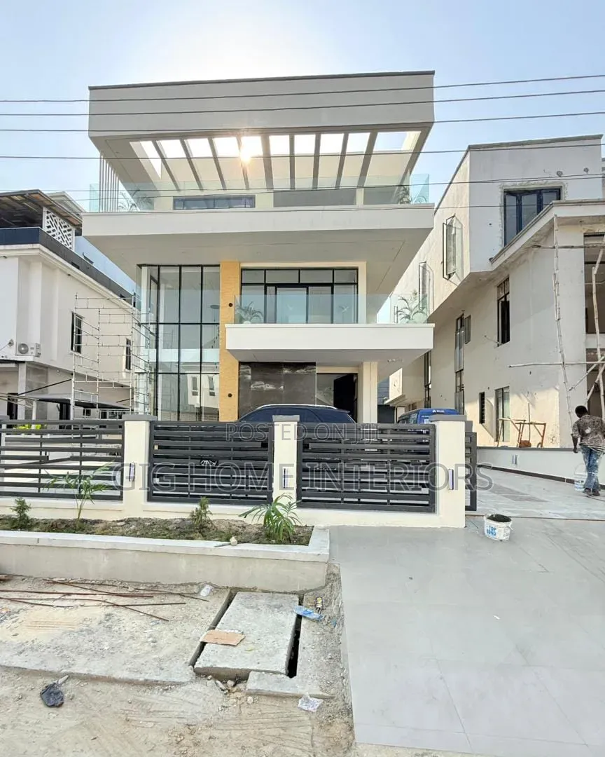 5bdrm Duplex in Mega Moud, Ajah for sale in Ajah