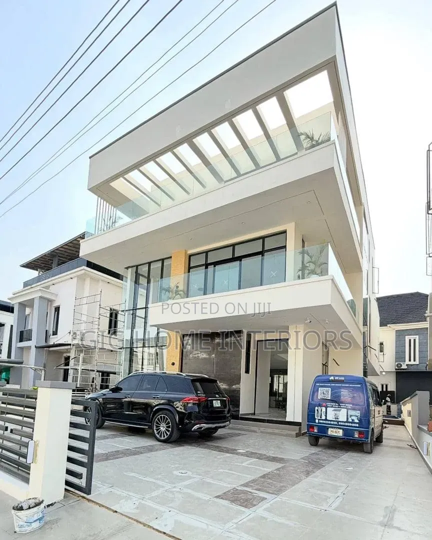 5bdrm Duplex in Mega Moud, Ajah for sale in Ajah