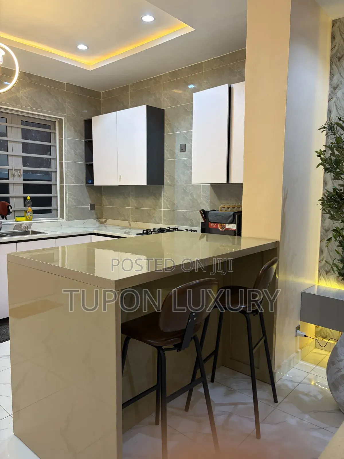 Luxury & Spacious 1bedroom in Awolowo Way