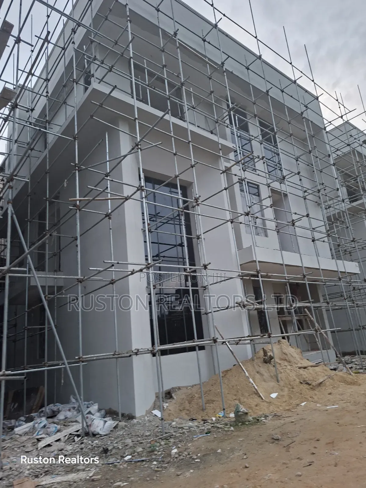 4bdrm Duplex in Ikeja GRA for Sale in Ikeja GRA
