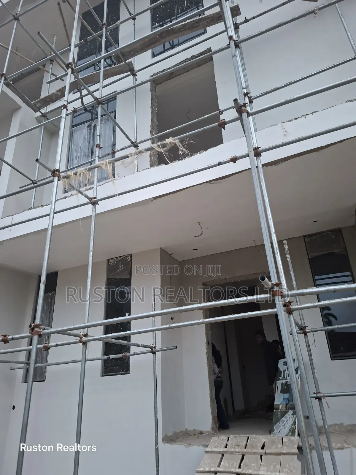 4bdrm Duplex in Ikeja GRA for Sale in Ikeja GRA