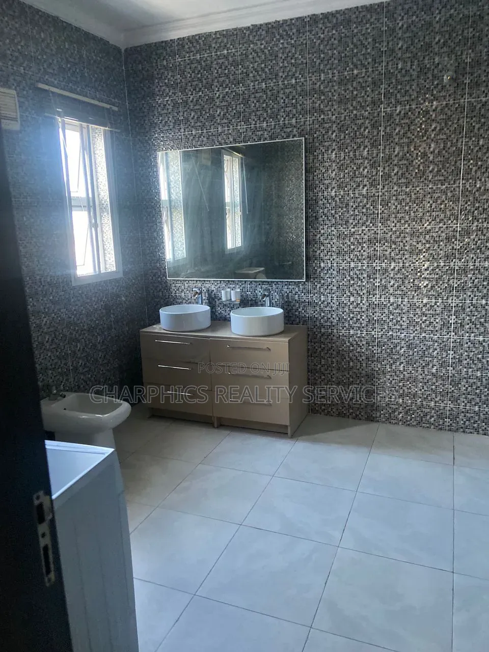 6 Units of 3 Bedrooms & 1 Penthouse (3bedrooms) at Ikoyi in Old Ikoyi