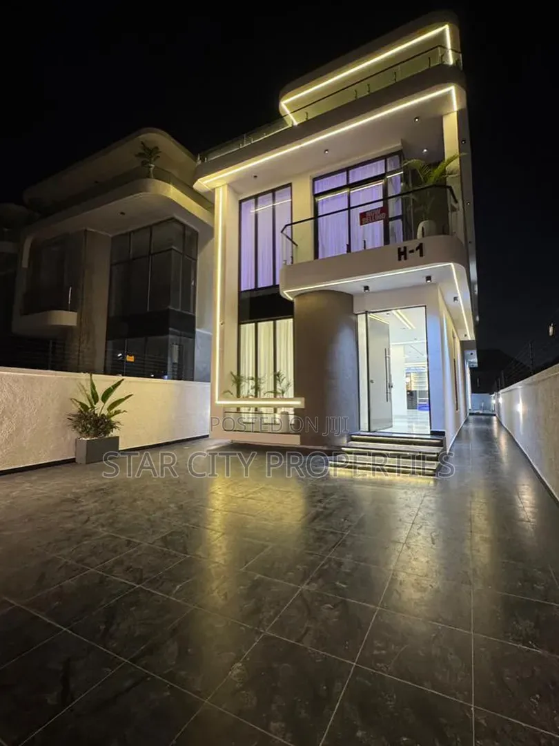 6bdrm Duplex in Orchid Lekki for sale in Lekki Expressway