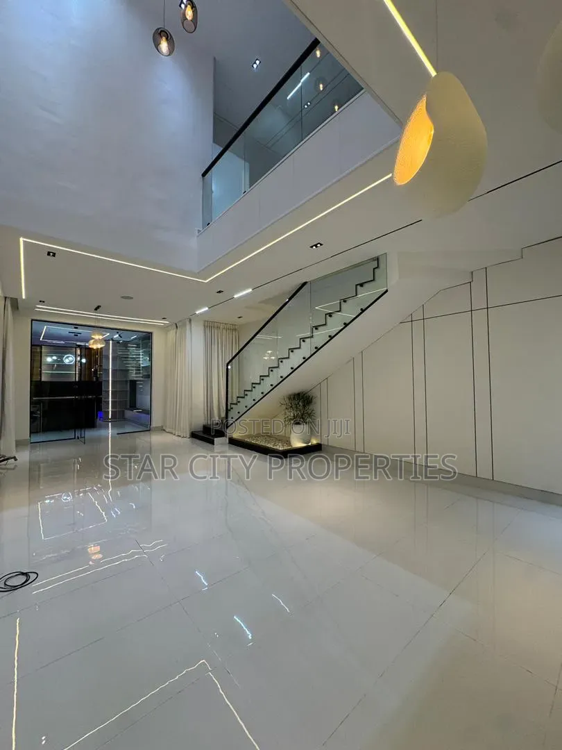 6bdrm Duplex in Orchid Lekki for sale in Lekki Expressway