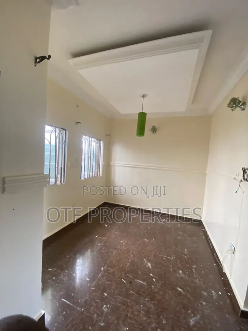 3bdrm Apartment in Fo1, Kubwa for rent in Kubwa