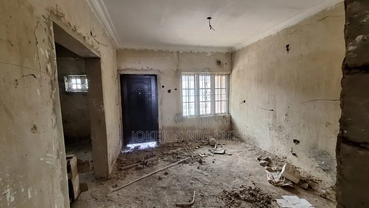 3bdrm Townhouse/Terrace in Lekki Garden Phase 2 for sale in Lekki Gardens Estate
