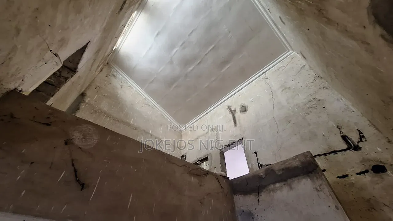 3bdrm Townhouse/Terrace in Lekki Garden Phase 2 for sale in Lekki Gardens Estate