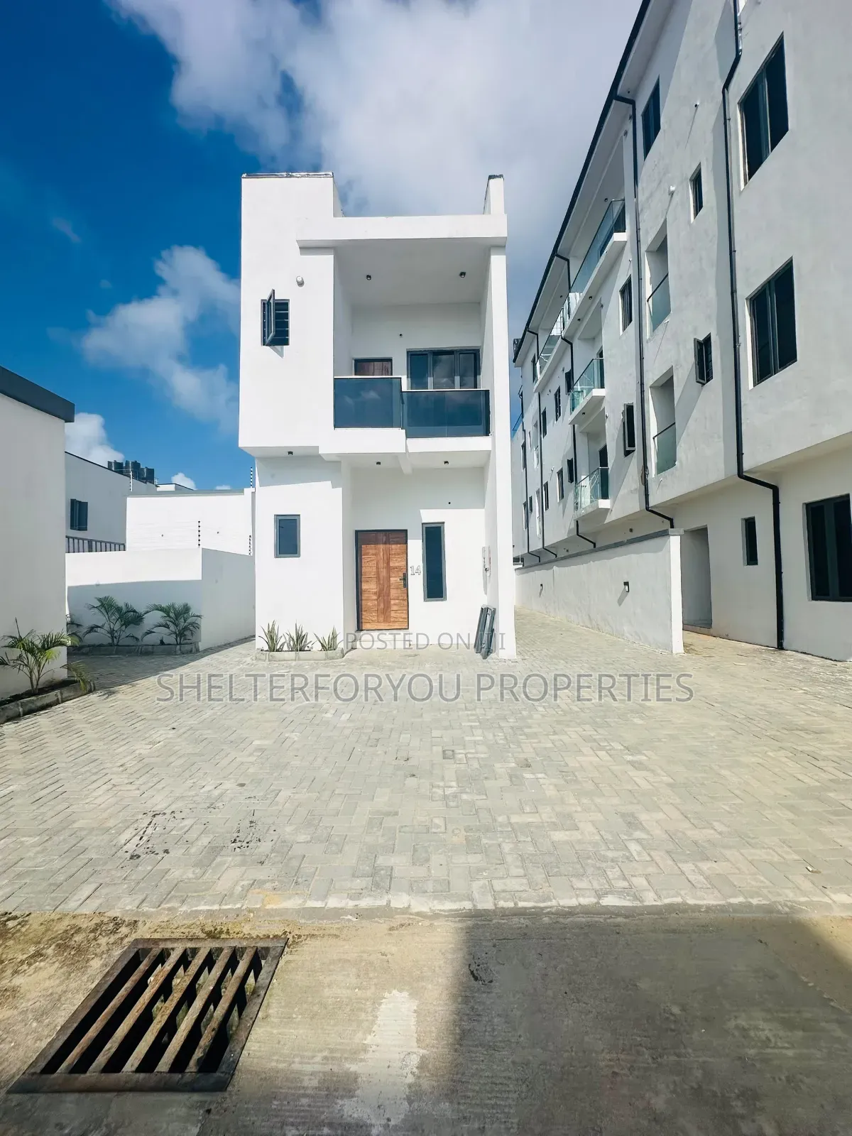 2bdrm Duplex in Lekki Expressway for rent in Lekki Expressway