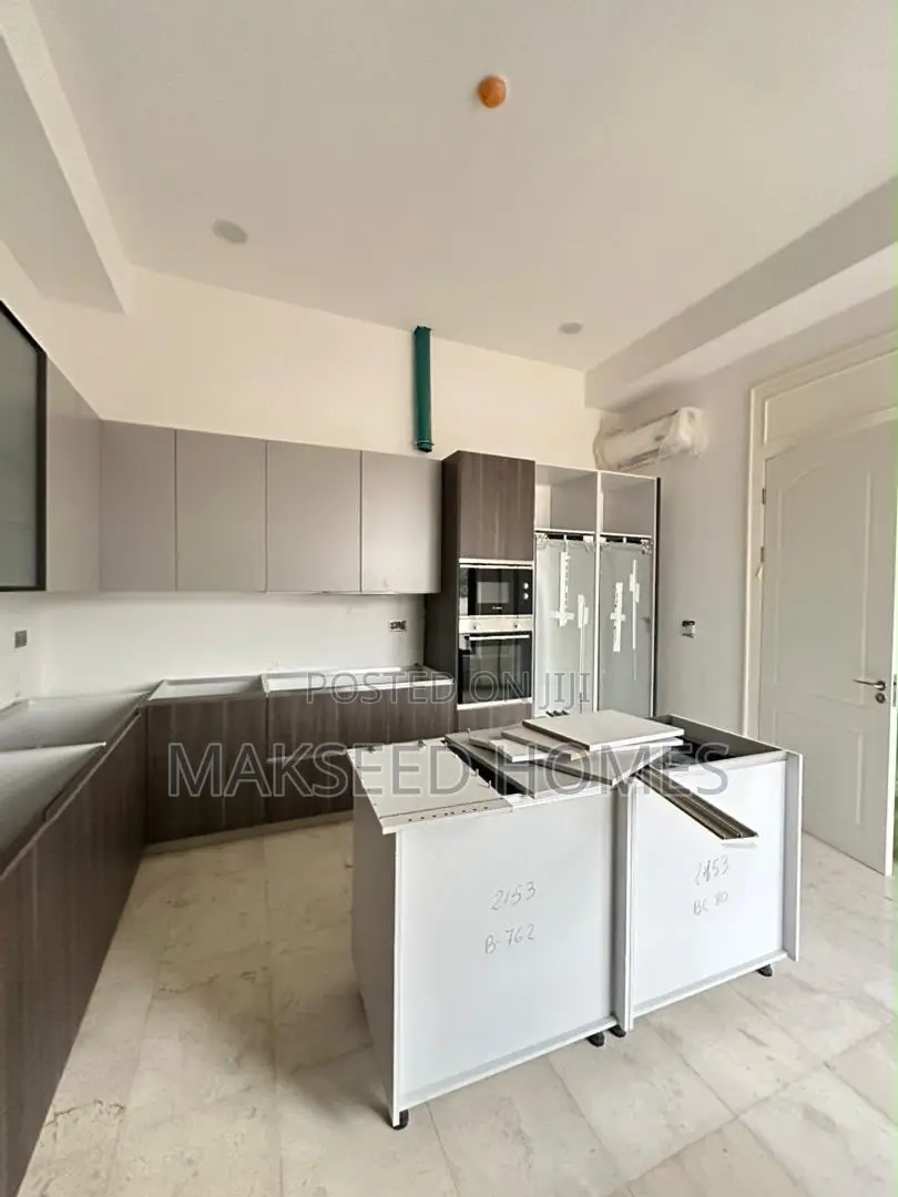 4bdrm Duplex in Old Ikoyi for sale in Old Ikoyi