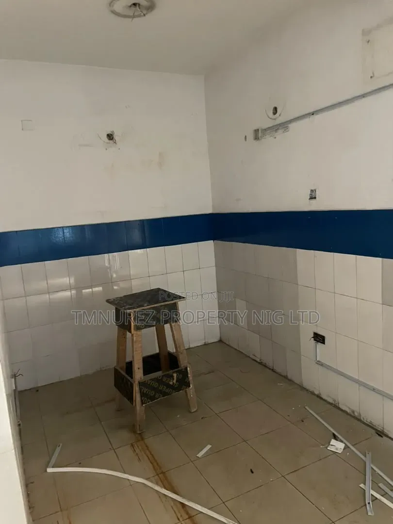 Shop Space for Rent at Admiralty Lekki in Lekki Phase 1