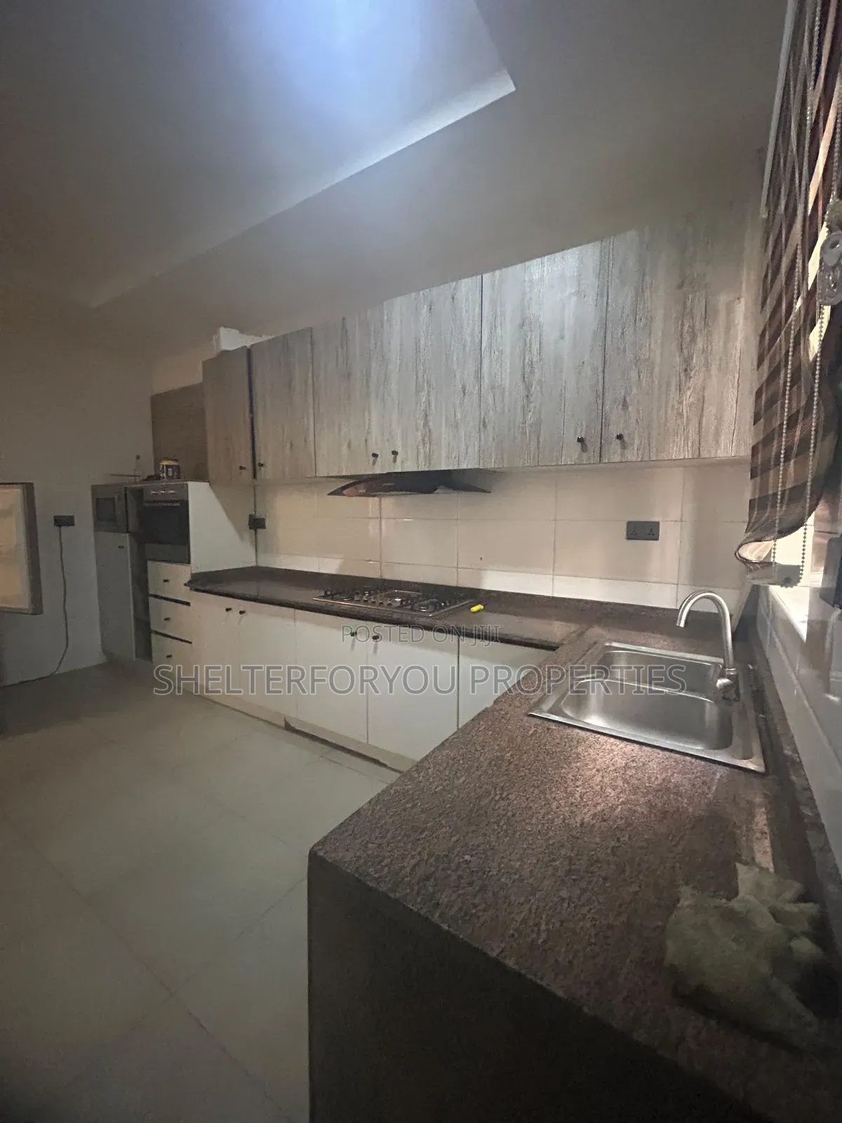 4bdrm Duplex in Lekki Expressway for sale in Lekki Expressway