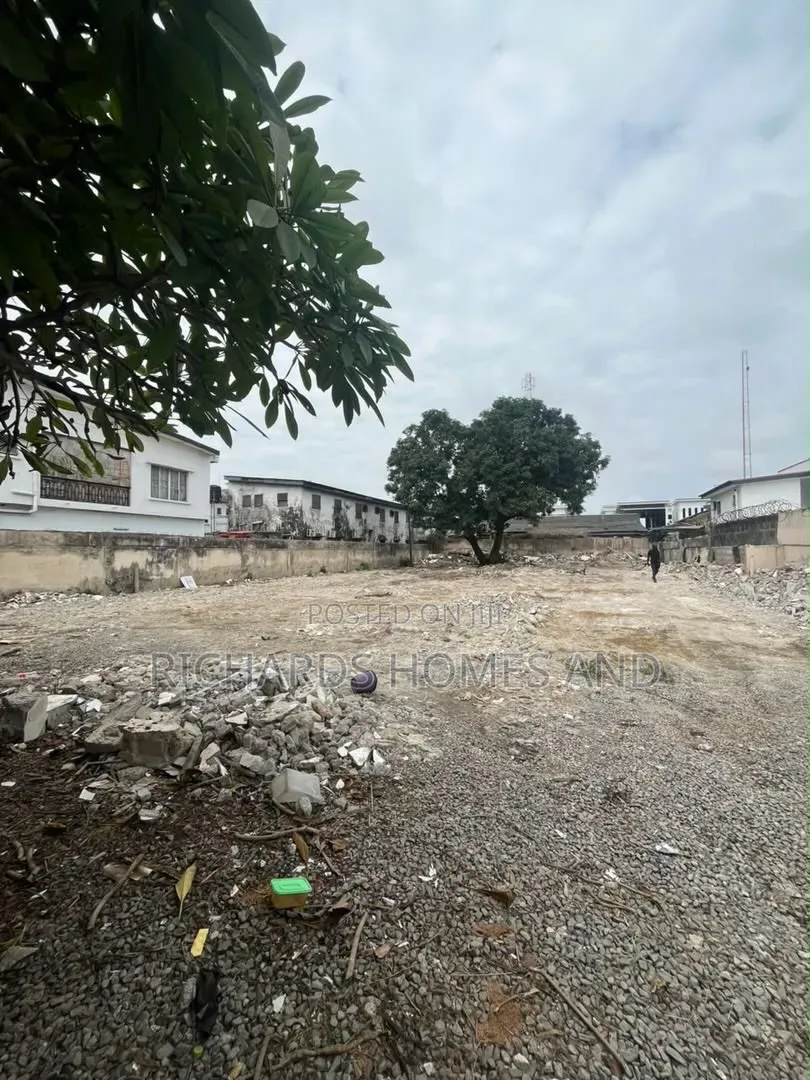 Prime Land for Sale in Southwest Ikoyi in Ikoyi S.W