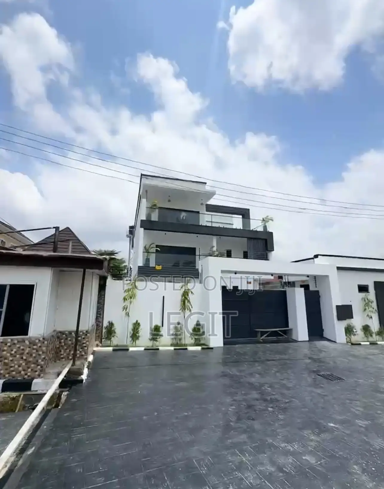 5bdrm Duplex in Gwarinpa for sale in Gwarinpa