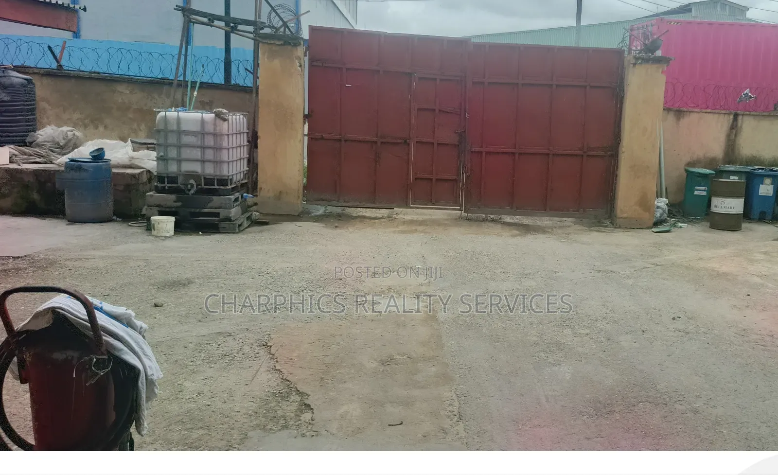 8,000sqft Warehouse Space Along Apapa-Oshodi Expressway in Oshodi Expressway