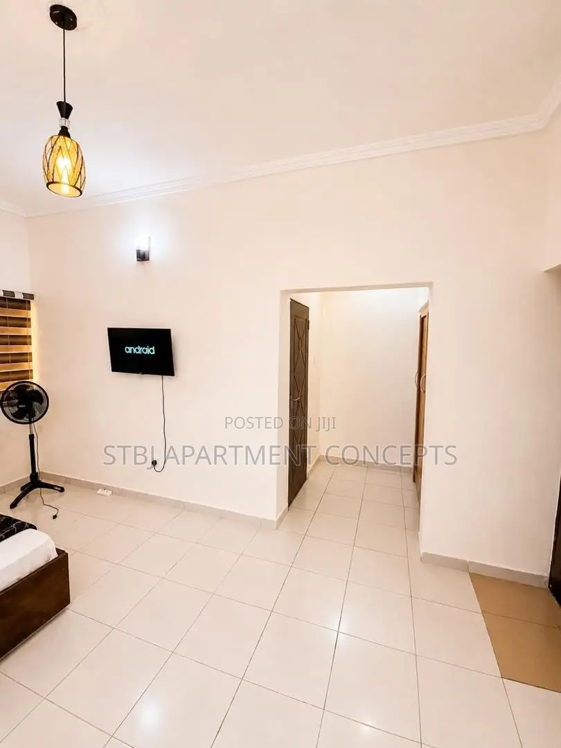 Studio Share Apartments in Mabushi