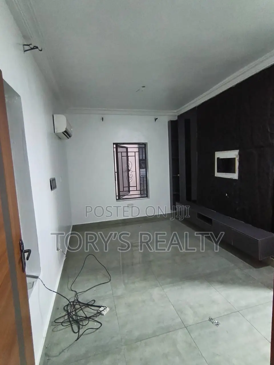Mini Flat in Ikota for sale in Ikota
